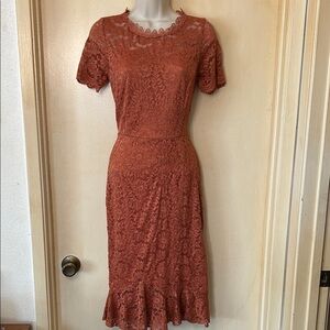Miusol Elegant Lace Midi Dress in Burnt Orange size S